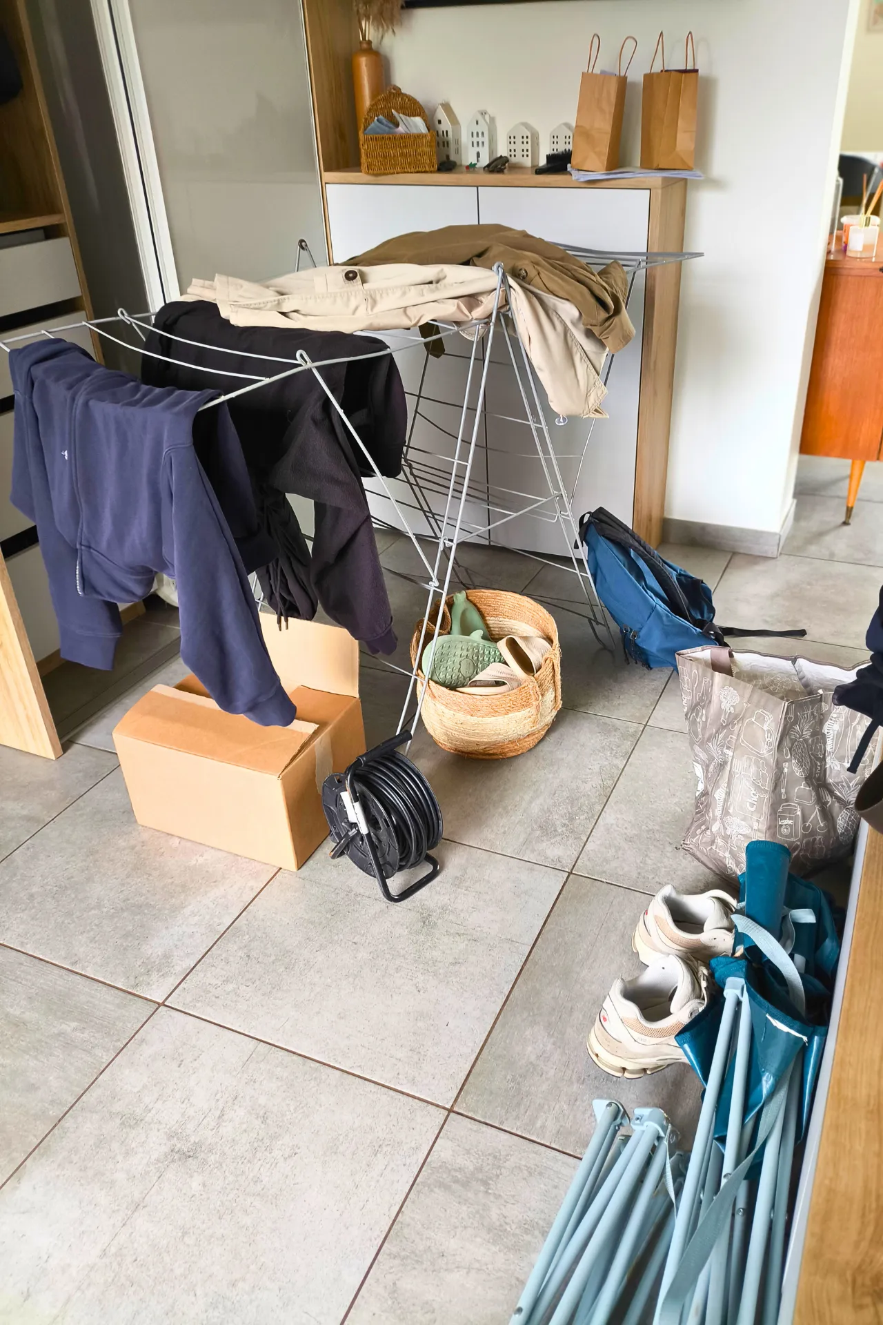 Désencombrer une entrée vider ce quin'a rien à fare là Home Organiser Lens Arras